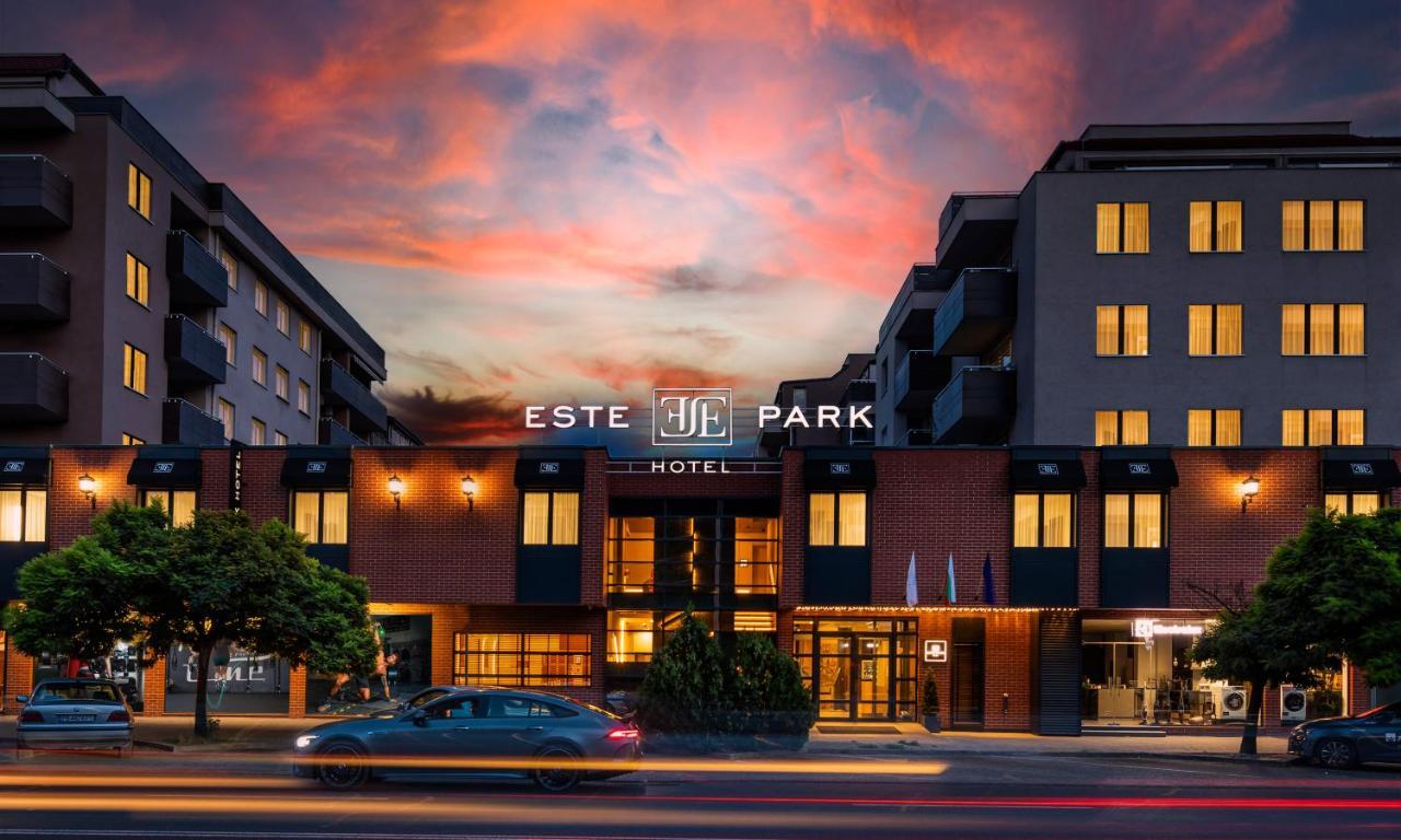-- Este Park Hotel -- Part Of Urban Chic Luxury Design Hotels - Parking & Compliments - Next To Shopping & Dining Mall 플로브디프 외부 사진