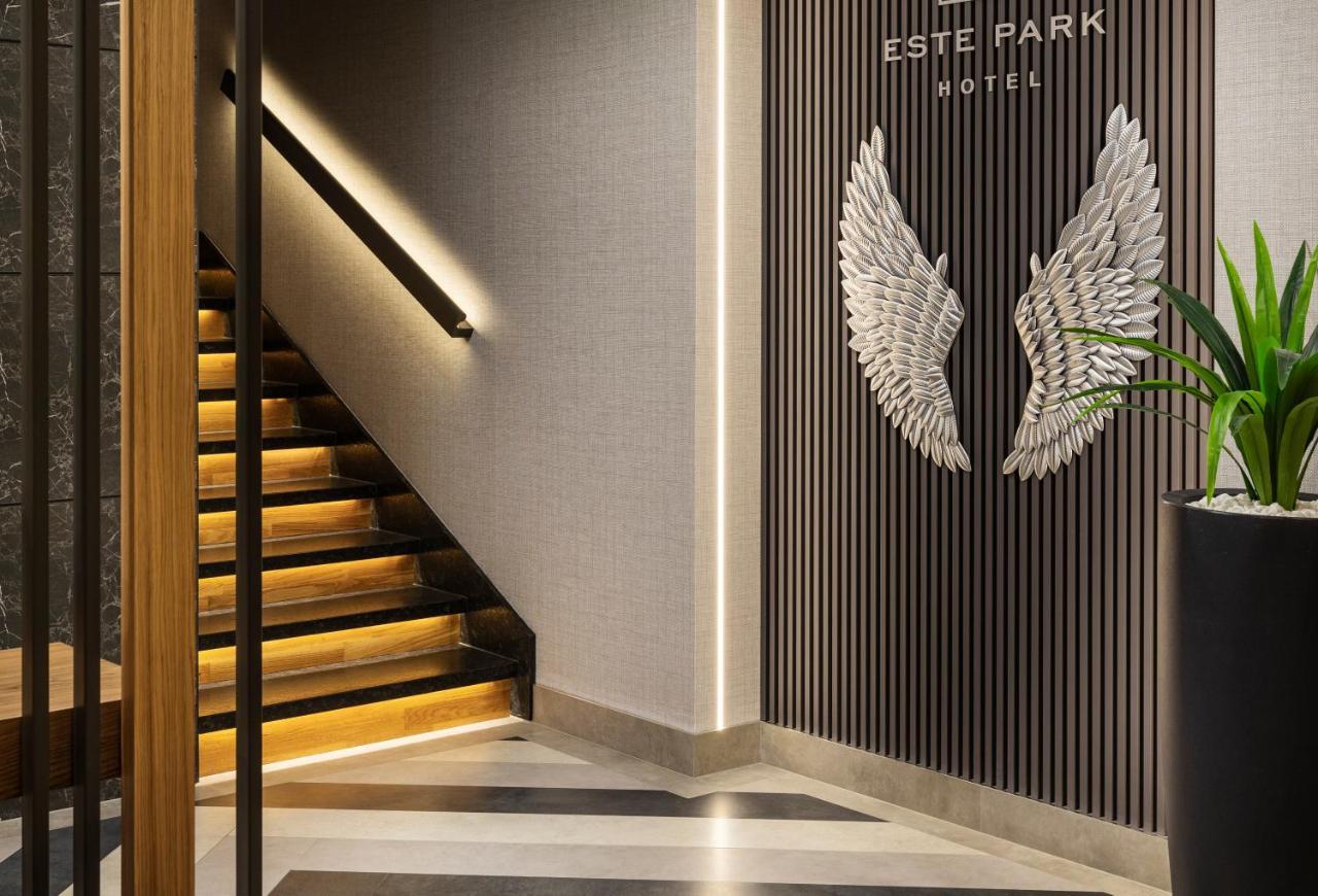 -- Este Park Hotel -- Part Of Urban Chic Luxury Design Hotels - Parking & Compliments - Next To Shopping & Dining Mall 플로브디프 외부 사진