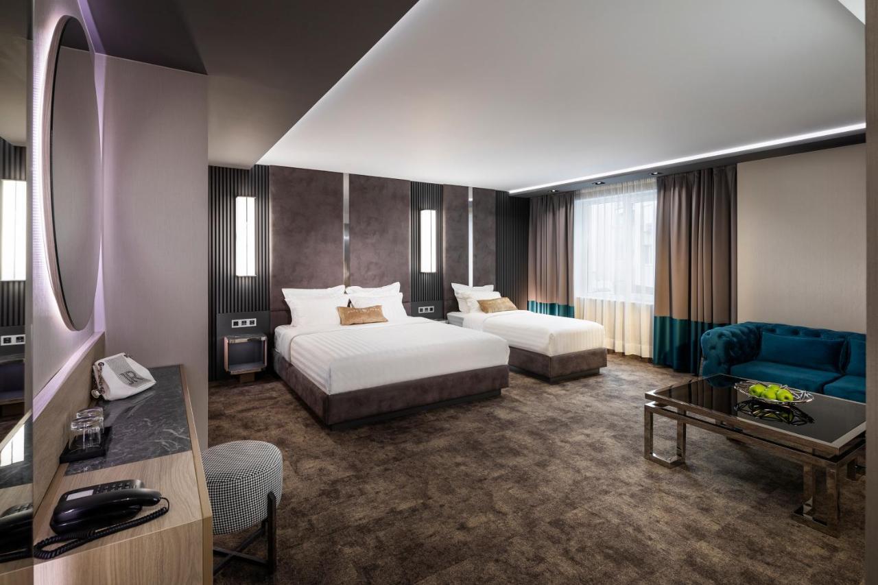 -- Este Park Hotel -- Part Of Urban Chic Luxury Design Hotels - Parking & Compliments - Next To Shopping & Dining Mall 플로브디프 외부 사진